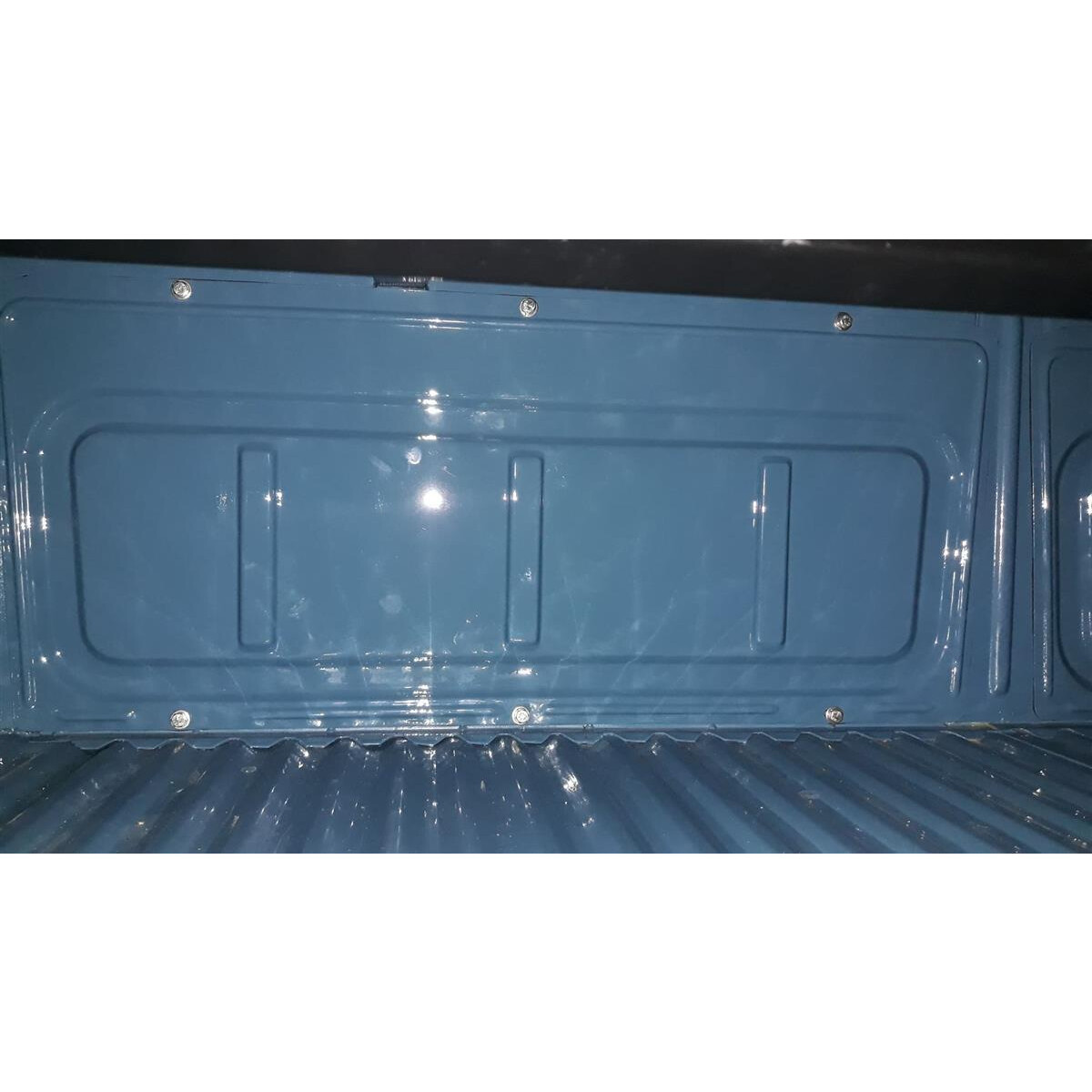 T1 divider panel fueltank compartment, pickup 8/607/66 261801711B