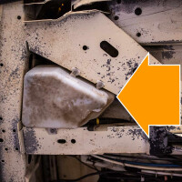 T25 front washer tank without pump. 79 - 92, OEM partnr. 251