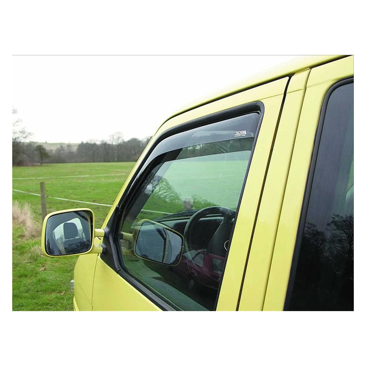 T4 door window left green tinted