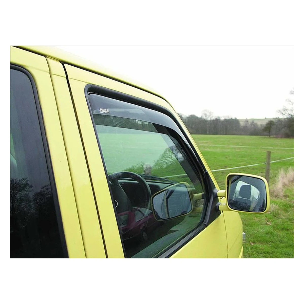 T4 door window right green tinted