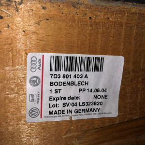 T4 bodemplaat orig,VW 7D3801403A