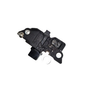 T4 Voltage Regulator OEM partnr. 038903803E 038903803...