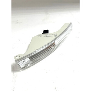 VW Passat Blinker vorne rechts Original VW Verglnr....