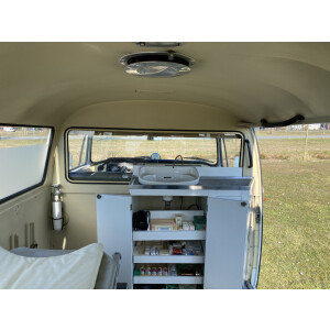 T2 ambulance tussenwand met schuifraam