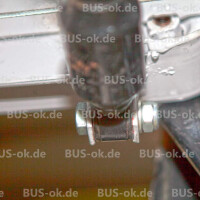 T1 schroef stuurdemper aan chassis  N104401 2